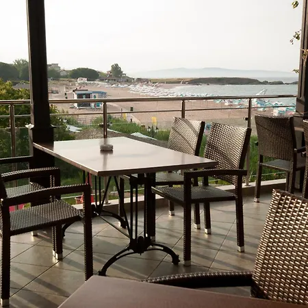 Отель Family Sunrise 3*